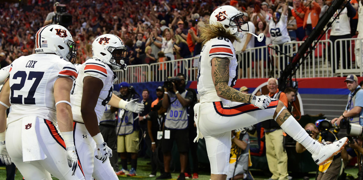 RECAP: Late Stop Gives Auburn Season-Opening Win