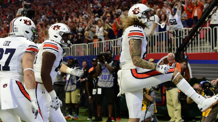 RECAP: Late Stop Gives Auburn Season-Opening Win