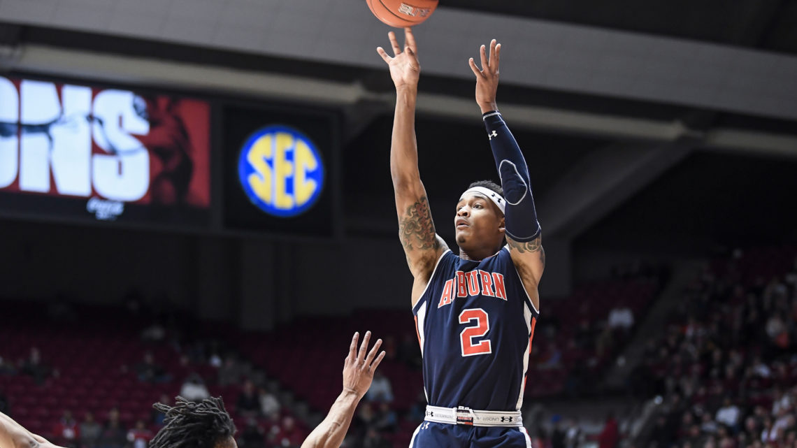 Auburn sweeps Bama after road win